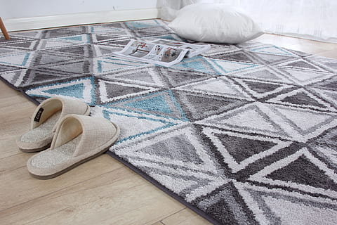 Paar, braun, Hausschuhe, Teppich, Szene, Muster, drinnen, Textil-, Bodenbelag, Kunst und Handwerk, keine Leute, Stillleben, High Angle View, Wohngebäude, wolle, Kunst, Kleidung, Hut, Nahansicht, Material, Tag, Wollknäuel, Fliese, Baumwolle, Weichheit, Fliesenboden, 5K, CC0, gemeinfrei, lizenzfrei