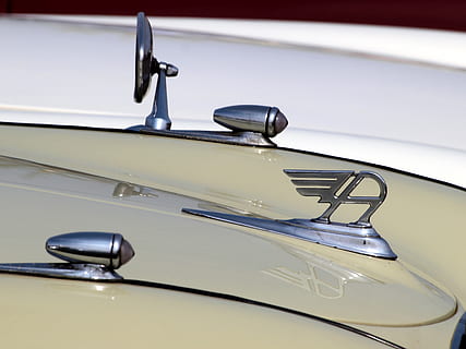 austin, A35, salone, vecchi tempi, marca, modello, auto, classico, veicolo terrestre, cromo, mezzi di trasporto, lusso, modo di trasporto, nessuno, avvicinamento, metallo, parabrezza, macchina vintage, concentrarsi sulle conoscenze acquisite, in stile retrò, in casa, veicolo a motore, giorno, riflessione, ricchezza, vetro - materiale, color argento, acciaio, lega, 2K, CC0, dominio pubblico, privo di copyright