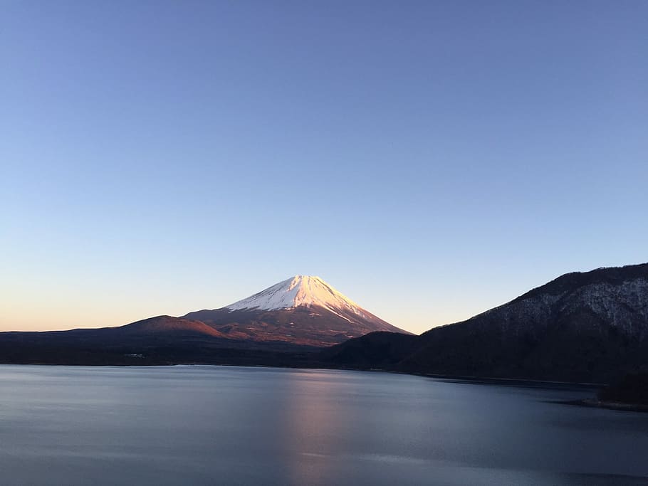 mt fuji, invertit, reflexió, el Fuji cap per avall, muntanya, llac, escenics, cel clar, Serra, aigua, bellesa a la natura, escenics - natura, cel, cap gent, escena tranquil·la, còpia espai, tranquil·litat, naturalesa, paisatge, terra, blau, volcà, davant del mar, dia, cim de muntanya, cràter volcànic, sal plana, 2K