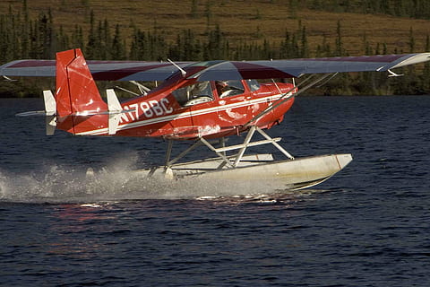 floatplane, letadlo, plovák, voda, letadel, vozidel, přeprava, námořní plavidlo, způsob dopravy, nábřeží, den, Příroda, nikdo, venku, moře, leteckého vozidla, pohyb, Červené, nebe, kotvící, letoun, cestovat, 2K, CC0, veřejná doména, bez autorských práv