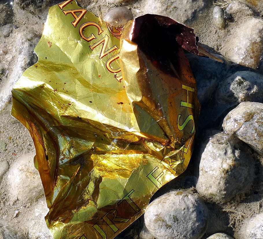 spazzatura, oro, sezione, macro, rifiuto, confezione, solido, roccia, roccia - oggetto, natura, avvicinamento, vista dall'alto, nessuno, luce del sole, animale, giorno, foglia, all'aperto, parte vegetale, fauna selvatica, pietra preziosa, pietra - oggetto, temi animali, natura morta, gioielli, le foglie, 1080P