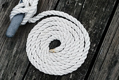 a închide, nod, frânghie, textură, lemn, scanduri, de lemn, lemn - material, nici o persoana, zi, în interior, model, vedere în unghi mare, texturată, legat, coş, putere, natură moartă, de răchită, formă, culoare alba, geometrică, suflecate, spirală, interconectate, 1080P, CC0, domeniu public, fără drepturi de autor