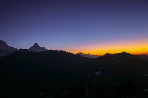 ภูเขา, มุมมองพระอาทิตย์ขึ้น fishtail, ภาพเงา, เทือกเขา, ลาด, สีม่วง, ส้ม, ท้องฟ้า, Scenics - ธรรมชาติ, สิ่งแวดล้อม, ความงามในธรรมชาติ, ภูมิประเทศ, พระอาทิตย์ตกดิน, ธรรมชาติ, กลางคืน, ความเงียบสงบ, ฉากที่เงียบสงบ, ยอดเขา, ที่ดิน, การท่องเที่ยว, ไม่มีคน, ดาว - อวกาศ, จุดหมายปลายทางการท่องเที่ยว, ขอบฟ้า, กลางแจ้ง, ดาราศาสตร์, 5K, CC0, โดเมนสาธารณะ, ค่าลิขสิทธิ์ฟรี