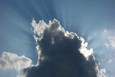 mrak, bouřka, kupa, cloudformace, mrak - nebe, nebe, scéna s oblaky, slunečního světla, krása v přírodě, Příroda, modrý, pozadí, scenics - příroda, sluneční paprsek, idylický, životní prostředí, klid, venku, nikdo, náboženství, den, vítr, meteorologie, Jasný, klimatu, 5K, CC0, veřejná doména, bez autorských práv