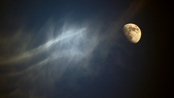 baixo, foto de ângulo, lua, cinzento, digital, papel de parede, céu, noite, nuvem, natureza, espaço, astronomia, scenics - natureza, nuvem - céu, beleza na natureza, cena tranquila, tranquilidade, lua planetária, lua cheia, visão de baixo ângulo, Sombrio, ninguém, luar, fenómeno natural, idílico, exploração espacial, ao ar livre, astrologia, eclipse, espaço e astronomia, 2K, CC0, domínio público, royalty free