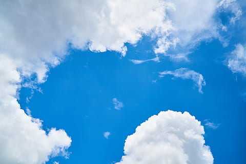 hvid, skyer, himmel, Sky, blå, sammensætning, utrolig, solnedgang, hvide skyer, natur, landskab, sommer, sol, baggrund, plads, lys, miljømæssige, struktur, smuk, atmosfære, fred, detalje, mønster, farvebillede, dag, ingen, ren, morgen, baggrunde, abstrakt, kopiere plads, ilt, ingen mennesker, frisk, abstrakt mønster, levende farve, rummelig, vandret, selektiv fokusering, sky - himmel, cloudscape, hvid farve, skønhed i naturen, scenics - natur, miljø, sollys, fluffy, ro, idyllisk, vind, udendørs, lyse, frihed, meteorologi, blødhed, klima, 8K, CC0, offentligt domæne, royaltyfrie