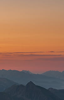 Vogel, Augenfotografie, Berg, Berge, Orange, Sonnenuntergang, Himmel, Gebirge, Gebirgsschicht, Horizont, Landschaftsschicht, Natur, Sonnenaufgang, Sonne, Szenen - Natur, Schönheit in der Natur, ruhige Szene, Ruhe, orange Farbe, idyllisch, Nicht-städtische Szene, keine Leute, Silhouette, Umgebung, Fernbedienung, wolke - himmel, Landschaft, majestätisch, draußen, Gipfel, romantischer Himmel, 2K, CC0, gemeinfrei, lizenzfrei