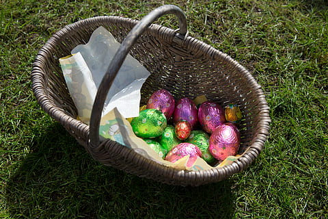 easter, easter egg, ij, eggs, purple, green, basket, container, food and drink, grass, food, high angle view, egg, healthy eating, day, nature, plant, no people, freshness, wellbeing, field, celebration, holiday, 5K, CC0, public domain, royalty free