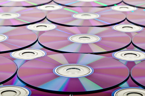 válogatott CD-k, cds, háttér, Blu Ray, üres, éget, kör, kompaktlemez, másolat, adat, digitális, korong, DVD, információ, média, közepes, optikai, műanyag, rekord, tárolás, teljes keret, közelkép, háttérrel, egészségügyi és orvostudomány, nem ember, fedett, sztetoszkóp, orvosi felszerelés, rózsaszín szín, orvosi eszköz, alak, felszerelés, geometriai forma, minta, technológia, tervezés, magas szög kilátás, elektromosság, lila, 5K, CC0, közkincs, jogdíjmentes