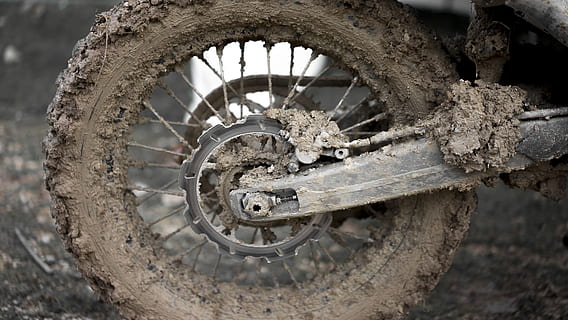 Wheel, String, Mud, no people, tire, day, outdoors, close-up, focus on foreground, transportation, nature, bicycle, dirt, metal, architecture, shape, damaged, pattern, abandoned, mode of transportation, animal, circle, mouth open, animal mouth, spoke, 1080P, CC0, public domain, royalty free