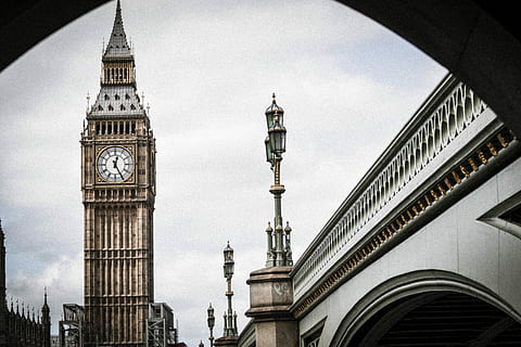 groß, ben, London, neben, Tower Bridge, die Architektur, Big Ben, Uhr, Glockenturm, Turm, Gebäude, vinatge, Wahrzeichen, Landschaft, historisch, Kultur, Brücke, England, Urlaub, Abenteuer, gebaute Struktur, Gebäudehülle, Himmel, Reiseziele, Stadt, Flachwinkelansicht, wolke - himmel, Natur, Tag, Reise, keine Leute, Tourismus, große Höhe, Geschichte, Regierung, aufwendig, Gothic Style, 4K, CC0, gemeinfrei, lizenzfrei