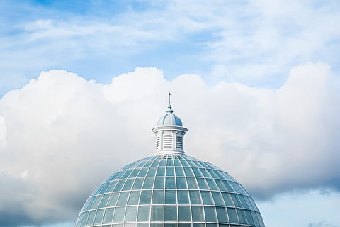 verde, blanco, torre de domo, azul, tiempo de día, hormigón, construcción de cúpula, edificio, cielo, arquitectura, Hazme, nube, exterior del edificio, estructura construida, arquitectura y edificios, lugar famoso, nadie, nube - cielo, día, naturaleza, al aire libre, ciudad, destinos de viaje, sección alta, modelo, edificio de oficinas exterior, vista de ángulo bajo, viaje, moderno, gobierno, rascacielos, 5K, CC0, dominio público, libre de derechos