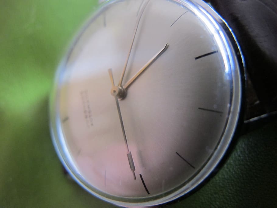 orologio, junghans, automatico, tempo, avvicinamento, strumento del tempo, nessuno, numero, quadrante, precisione, mano minuta, forma geometrica, lancetta dell'orologio, in casa, cerchio, forma, orologio da parete, singolo oggetto, caratteristica della parete, Scadenza, lancetta delle ore, vetro - materiale, 2K