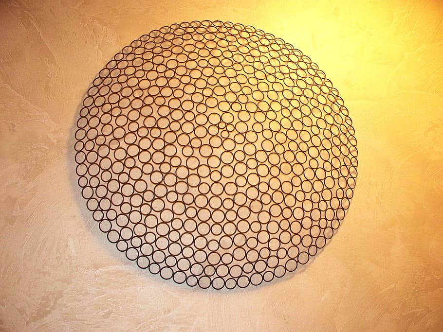 Wand, Textur, dekorativ, Element, Kunst, Design, modern, farbiger Hintergrund, einzelnes Objekt, Studioaufnahme, keine Leute, Nahansicht, goldfarben, Geometrische Figur, Kreis, drinnen, Muster, gestalten, Kunst und Handwerk, Gelb, die Architektur, texturiert, Stillleben, Kreativität, Gitter, Natur, Metall, orange Farbe, Wandbau - Funktion, 4K