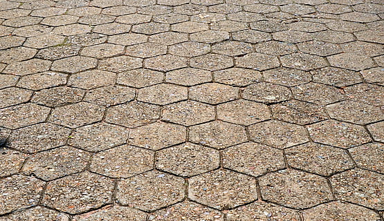 trotuar, textură, fundal, podea, sol, fundaluri, cadru complet, model, nici o persoana, texturată, zi, vedere în unghi mare, crăpat, uscat, secetă, teren, cărare, stradă, repetiţie, în aer liber, climat, arid clima, natură, consecutiv, gri, beton, piatră de pavaj, 4K, CC0, domeniu public, fără drepturi de autor