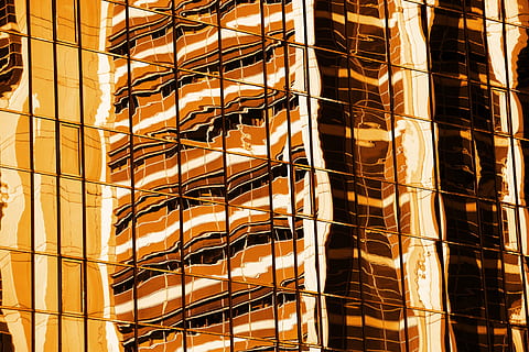 abstract, arhitectură, fundal, portocale, clădire, Afaceri, oraș, imobiliar, faţadă, sticlă, modern, birou, model, reflecţie, zgârie-nori, ireal, turn, urban, apus de soare, fereastră, construită, exteriorul clădirii, vedere unghiulară joasă, fundaluri, cadru complet, nici o persoana, ieșire folosită în caz de incendiu, zi, în aer liber, lumina soarelui, accidente și dezastre, industrie de contructie, trepte și scări, scară, apartament, 4K, CC0, domeniu public, fără drepturi de autor