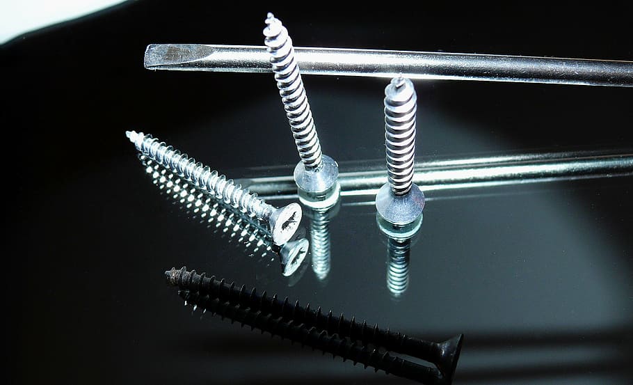 cargol, tornavís, espiga, eina, tornavisos, phillips, artesania, enganxar, reparació, acer, equipament, metall, eina de treball, industria de la construcció, pern, primer pla, metàl·lic, color plata, a l'interior, cap gent, tir de l'estudi, color negre, fons negre, brillant, indústria, joieria, natura morta, femella - sostenidor, sol objecte, plata - metall, part de la màquina, aliatge, luxe, 1080P