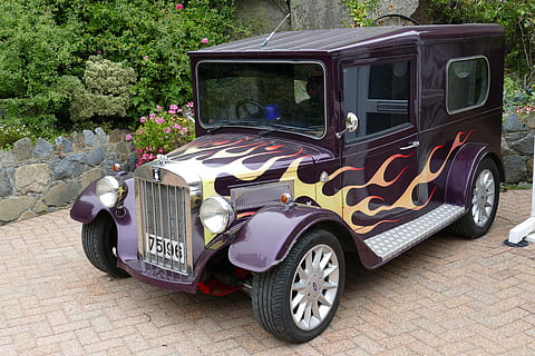 auto, oldtimer, chladič, Pes, Guernsey, Normanské ostrovy, Anglie, Spojené království, historicky, přeprava, dopravy, pneumatika, kolo, pozemního vozidla, způsob dopravy, motorové vozidlo, rostlina, den, nikdo, stacionární, strom, ulice, retro stylu, Příroda, venku, město, číslo, text, parkoviště, 5K, CC0, veřejná doména, bez autorských práv