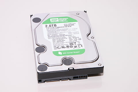 memòria cau, ordinadors, dades, digital, disc, conduir, hdd, unitat de disc dur, disc dur, ordinador, emmagatzematge de dades, sata, emmagatzematge, wd20ears, Occidental, editorial, tecnologia, text, música, publicació, cap gent, a l'interior, cultura i entreteniment artístic, viatge, viatjar, comunicació, fons blanc, paper, tir de l'estudi, Color blanc, Finances, negocis, llibre, tallar, disseny, periòdic, 4K, CC0, domini públic, lliure de regalies