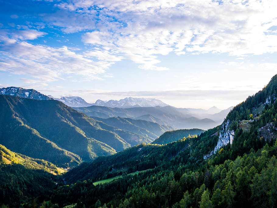 hory, mraky, krajina, nebe, Korutany, hora, scenics - příroda, krása v přírodě, mrak - nebe, klidné scény, pohoří, klid, životní prostředí, mimoměstské scény, Příroda, rostlina, strom, idylický, nikdo, dálkový, zelená barva, přistát, den, venku, horský vrchol, 4K