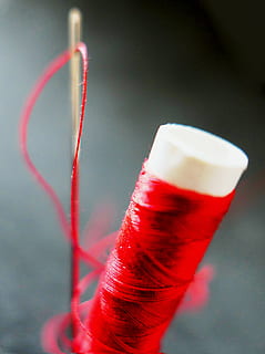 needle, thread, yarn, sew, sewing thread, tailoring, bobbin, handarbeiten, middle east, thread spool, repair, haberdashery, coiled, red, drink, food and drink, close-up, refreshment, alcohol, glass, studio shot, still life, focus on foreground, indoors, no people, beer - alcohol, beer, drinking glass, household equipment, selective focus, beer glass, cup, food, drinking, 2K, CC0, public domain, royalty free