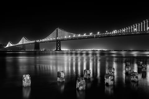 gråtonebilleder, lettet, fuld-suspension bro, gråtonebillede, San Francisco Bridge, gråtoner, Foto, san francisco, bro, USA, New York City, bro - menneskeskabt struktur, berømte sted, arkitektur, by skyline, bybilledet, manhattan - new york city, urban scene, nat, flod, by, brooklyn - new york, vand, sort og hvid, manhattan broen, østfloden, hængebro, downtown distriktet, bygget struktur, skumring, forbindelse, belyst, transportmidler, afspejling, rejsemål, ingeniørarbejde, himmel, turisme, natur, bygning udvendig, udendørs, Bugt, skyskraber, 5K, CC0, offentligt domæne, royaltyfrie