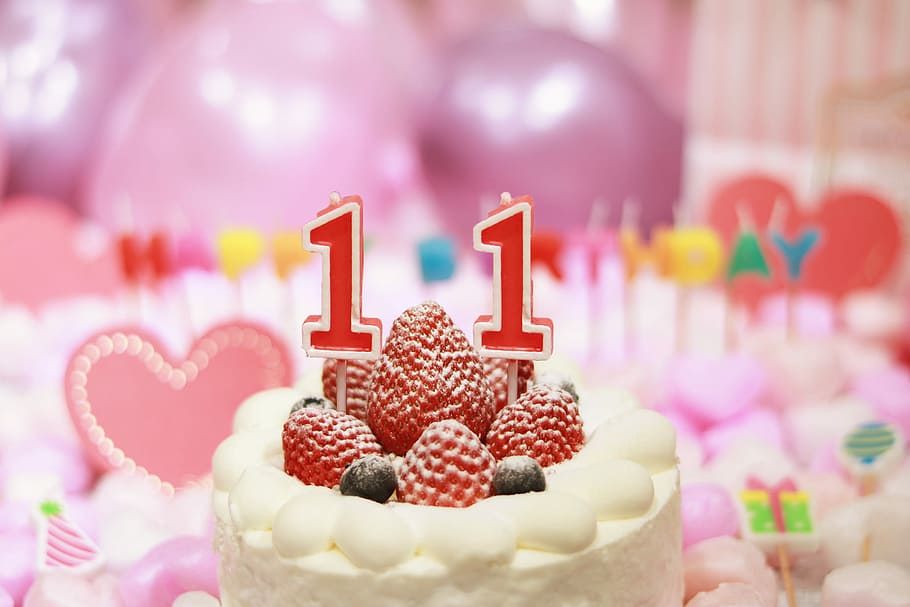 Erdbeeren, Fondantkuchen, Fondant, Kuchen, Dessert, Lebensmittel, Feier, Süßes Essen, Cupcake, Geburtstag, Dekoration, Gourmet, Glasur, Party - gesellschaftliches Ereignis, Süßigkeiten, pinke Farbe, Herzform, Süss, Essen und Trinken, Genuss, Veranstaltung, Geburtstagskuchen, gebacken, Jahrestag, keine Leute, Frische, Kerze, Versuchung, Valentinstag - Urlaub, Geburtstagskerzen, 1080P
