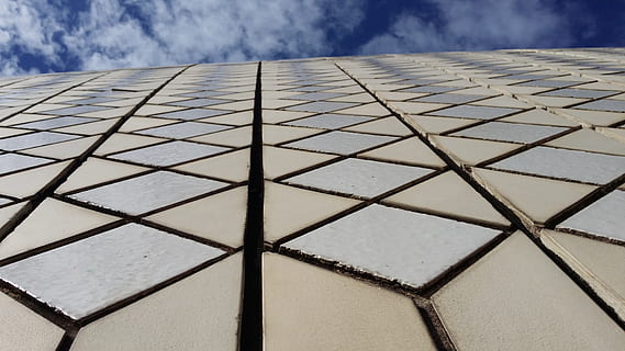 rajoles, patró, textura, disseny, fons, casa de l'Òpera de Sydney, enclavament, quadrats, forma, modern, geomètric, cel, estructura construïda, arquitectura, cap gent, núvol - cel, forma geomètrica, dia, naturalesa, vista d’angle baix, exterior de l'edifici, vidre - material, primer pla, llum solar, a l'aire lliure, edifici, ciutat, 4K, CC0, domini públic, lliure de regalies