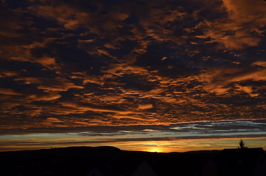 puesta de sol, nubes, cielo de la tarde, Abendstimmung, scenics, naturaleza, escena tranquila, belleza en la naturaleza, cielo dramático, nube - cielo, silueta, tranquilidad, cielo, paisajes - naturaleza, color naranja, idílico, nadie, mar, agua, nublado, al aire libre, ambiente, paisaje de nubes, 2K