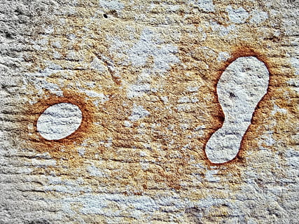 orme, Marrone, tappeto, sfondo, muro di pietra, struttura, pietra, parete, modello, bianca, superficie, opere murarie, inferno, di, grigio, numero, nessuno, giorno, strutturato, avvicinamento, all'aperto, caratteristica della parete, struttura costruita, architettura, ruvido, fotogramma intero, comunicazione, sfondi, vecchio, creatività, Colore bianco, intemperie, calcestruzzo, 2K, CC0, dominio pubblico, privo di copyright
