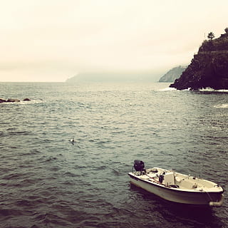Antenne, Foto, Weiß, Boot, Karosserie, Wasser, Luftbild, Gewässer, Ozean, Meer, Wasserfahrzeug, Natur, draußen, szenen, Urlaube, Landschaft, Reise, keine Leute, Reiseorte, Sommer-, Transport, Himmel, Farbbild, Schönheit in der Natur, Szenen - Natur, Transportmittel, Ufergegend, Tag, ruhige Szene, Horizont, Ruhe, Tierthemen, idyllisch, Tier, Horizont über Wasser, 720P, CC0, gemeinfrei, lizenzfrei
