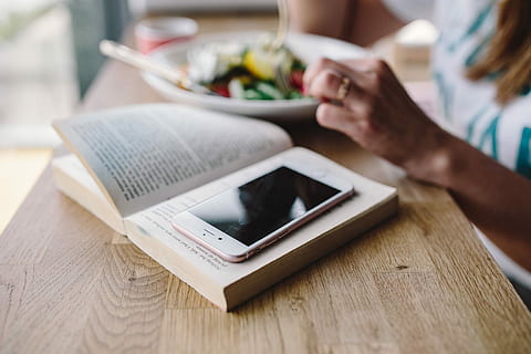 eating, breakfast, reading, book, Woman, female, healthy, meal, salad, women, people, adult, food, holding, lifestyles, females, indoors, unrecognizable Person, human Hand, table, one Person, wireless Technology, sitting, caucasian Ethnicity, one woman only, only women, adults only, accuracy, technology, communication, computer, connection, digital tablet, laptop, human body part, selective focus, wood - material, focus on foreground, day, using laptop, hand, 2K