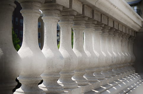 arquitectura, detall, patró, arquitectònic, construcció, estructura, blanc, aspre, disseny, estructura construïda, columna arquitectònica, cap gent, història, el passat, religió, balustrada, en fila, edifici, destinacions de viatge, dia, exterior de l'edifici, lloc de culte, Color blanc, creença, primer pla, naturalesa, a l'aire lliure, columnata, 4K, CC0, domini públic, lliure de regalies