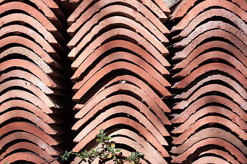 Brick, Tile, Pattern, Structure, Shadow, texture, background, fund, construction material, layered, in a row, full frame, backgrounds, no people, day, close-up, architecture, built structure, roof tile, building exterior, nature, outdoors, building, roof, growth, repetition, plant, design, history, the past, 4K, CC0, public domain, royalty free