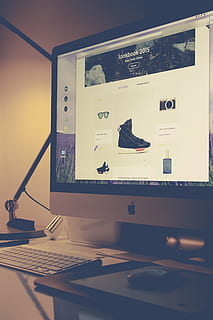 acceso, manzana, negocio, comercio, computadora, conexión, creativo, datos, escritorio, monitor, adentro, Internet, teclado, Mac, oficina, habitación, pantalla, mesa, tecnología, trabajo, lugar de trabajo, equipo de computadora, nadie, comunicación, tecnología inalámbrica, monitor de computadora, mueble, ordenador portátil, PC de escritorio, interior de la casa, ratón de computadora, 5K, CC0, dominio público, libre de derechos