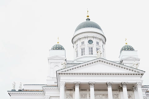 white, gray, castle, architecture, building, infrastructure, structure, establishment, design, tower, statue, religion, church, dome, building exterior, government, architectural column, built structure, day, sky, city, politics, travel destinations, place of worship, belief, spirituality, no people, nature, outdoors, spire, neo-classical, 1080P, CC0, public domain, royalty free