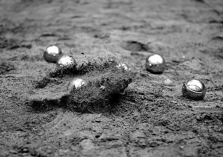 bowling, sjovt, kaste, sand, jord, ingen mennesker, selektiv fokusering, strand, tæt på, natur, dag, høj vinkel visning, skal, bold, udendørs, muslingeskal, dyreskal, sport, dyr, stilleben, dyreliv, fokus på forgrunden, Mark, 2K, CC0, offentligt domæne, royaltyfrie