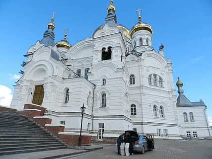 mount mount athos, muntanya blanca, temple, monestir, bellesa, muntanya, espai obert, ortodoxa, Rússia, arquitectura, Església, religió, història, cristianisme, cúpula, cel, showplace, catedral, cultura, creu, vera, ortodòxia, edifici, religiós, naturalesa, paisatge, rus, exterior de l'edifici, lloc de culte, espiritualitat, estructura construïda, creença, dia, vista d’angle baix, destinacions de viatge, persones incidentals, homes, grup de persones, 4K, CC0, domini públic, lliure de regalies