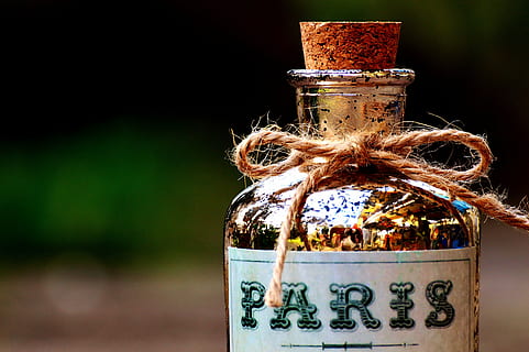 ampolla, suro, corda, bucle, contenidor, emmagatzematge, centrar-se en primer pla, jar, primer pla, cap gent, menjar i beguda, planta, naturalesa, menjar, text, a l'aire lliure, arbre, comunicació, creativitat, vidre - material, decoració, natura morta, guió occidental, celebració, herba, 4K, CC0, domini públic, lliure de regalies