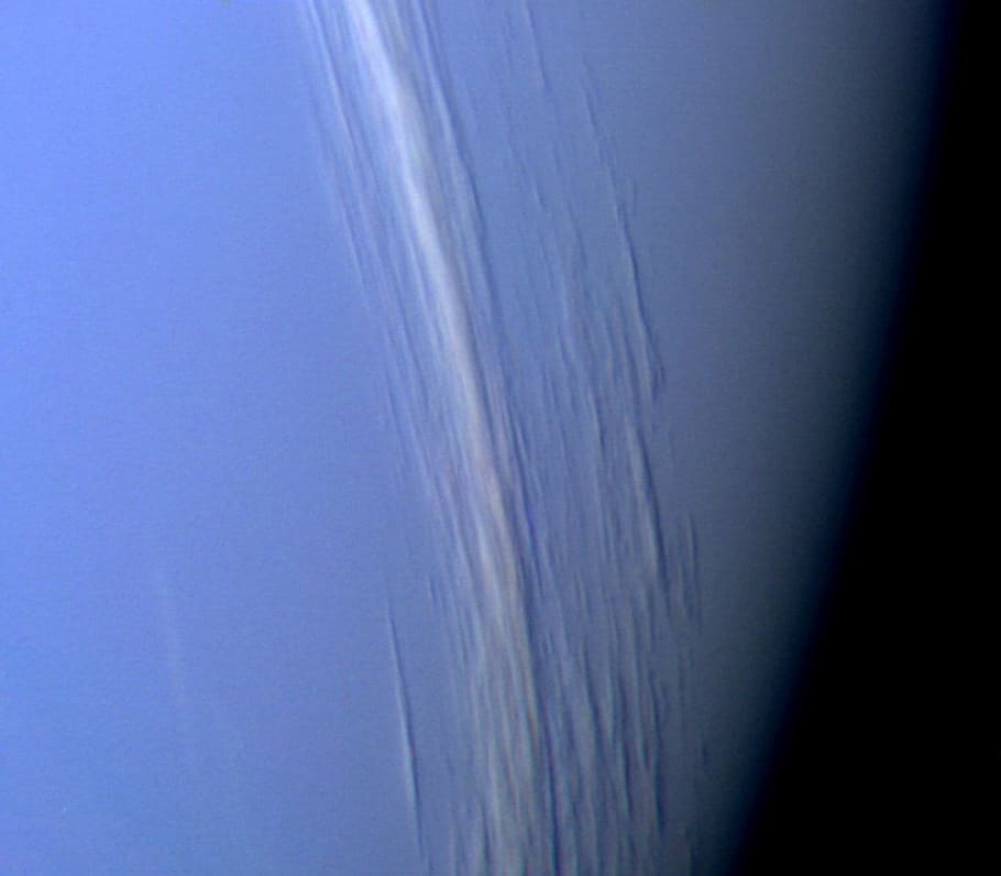 neptú, planeta, superfície, endavant, sistema solar, espai, viatge espacial, cap gent, bellesa a la natura, blau, escenics - natura, naturalesa, medi ambient, aigua, mar, cel, terra, moviment, dia, a l'aire lliure, tranquil·litat, escena tranquil·la, còpia espai, resum, exposició llarga, patró, puresa, 720P