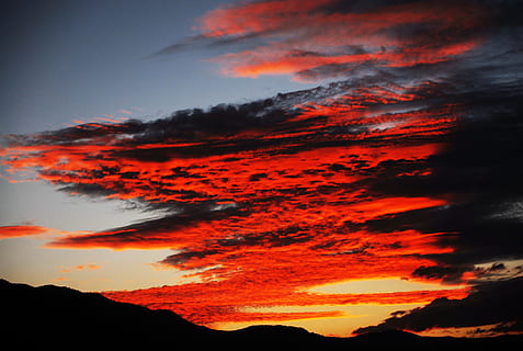 solnedgang, skyer, tlapa de comonfort, himmel, bjerg, skønhed i naturen, sky - himmel, ingen mennesker, natur, rød, lava, vulkan, silhuet, scenics - natur, orange farve, geologi, miljø, udendørs, udbrud, magt i naturen, ro, dramatisk himmel, flyder, ildevarslende, 2K, CC0, offentligt domæne, royaltyfrie