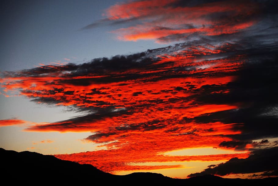 posta de sol, núvols, tlapa de comonfort, cel, muntanya, bellesa a la natura, núvol - cel, cap gent, naturalesa, vermell, lava, volcà, silueta, escenics - natura, color taronja, geologia, medi ambient, a l'aire lliure, erupció, poder a la natura, tranquil·litat, cel dramàtic, que flueix, ominós, 2K