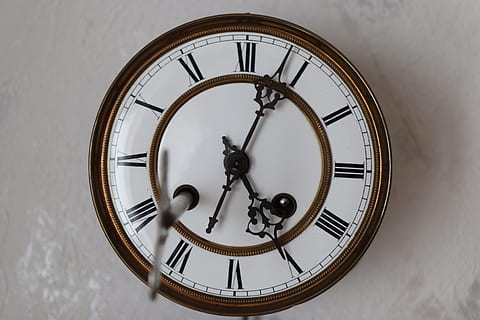 clock face, clock, pointer, time of, time indicating, dial, hours, minutes, timepiece, old, timer, analog, wall, circuits, pull up, time, indoors, minute hand, roman, wall - building feature, instrument of time, circle, roman numeral, no people, shape, geometric shape, close-up, number, clock hand, wall clock, accuracy, hour hand, antique, 5K, CC0, public domain, royalty free