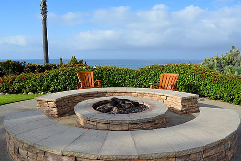 Fire-Pit, Lonely, Relaxation, outdoors, no People, sky, architecture, blue, day, cloud - sky, water, nature, plant, horizon over water, horizon, tree, sea, growth, tranquility, scenics - nature, beauty in nature, tranquil scene, sunlight, idyllic, swimming pool, 5K, CC0, public domain, royalty free