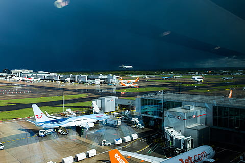 airport sun storm, Airport, Sun Storm, storm, sun, travel, transportation, airplane, air Vehicle, commercial Airplane, night, mode of Transport, airport runway, mode of transportation, architecture, aerospace industry, high angle view, flying, city, arrival, illuminated, building exterior, built structure, leaving, road, airport terminal, 2K, CC0, public domain, royalty free