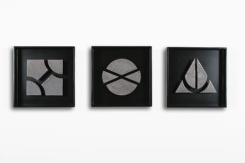 montatura, legna, geometrico, cerchio, incorniciato, forme geometriche, piazza, forme, sfondo bianco, copia spazio, girato in studio, colore nero, cultura artistica e intrattenimento, nessuno, forma, ritagliare, temi fotografici, in casa, design, tecnologia, caratteristica della parete, avvicinamento, in stile retrò, cornice, telaio, gruppo di oggetti, forma geometrica, materiale elettrico, 2K, CC0, dominio pubblico, privo di copyright