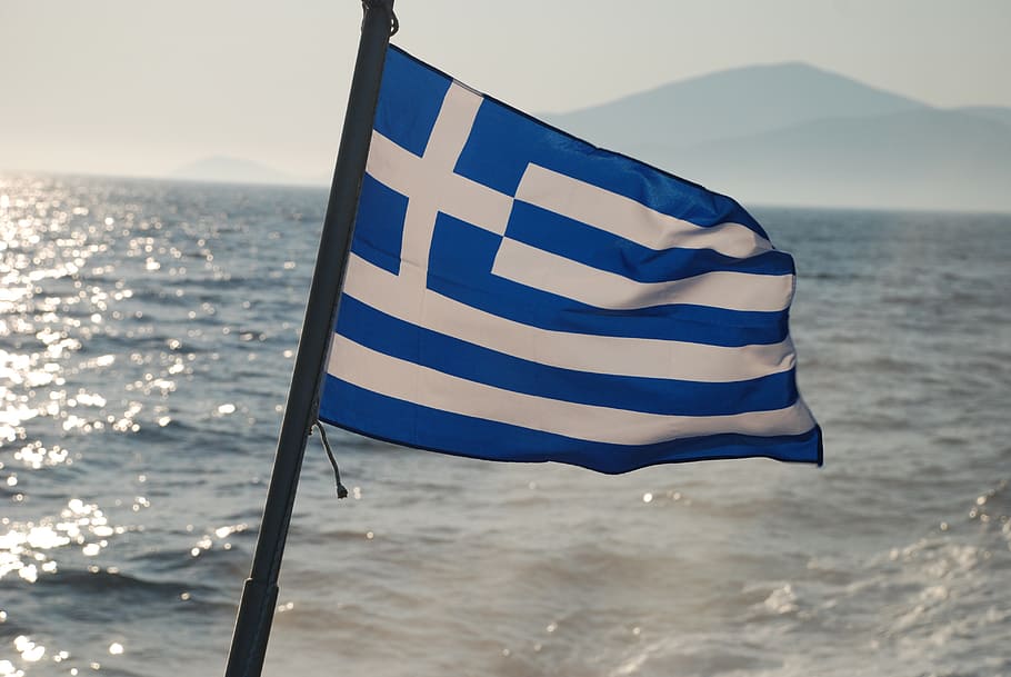 blau, blanc, creu, bandera, Grècia, mar, vista, mediterrani, Mar Mediterrani, sol, bandera grega, aigua, el patriotisme, vent, naturalesa, ratlles, medi ambient, agitant, bellesa a la natura, cel, cap gent, escenics - natura, llibertat, dia, escena tranquil·la, a l'aire lliure, terra, independència, icona nacional, 4K