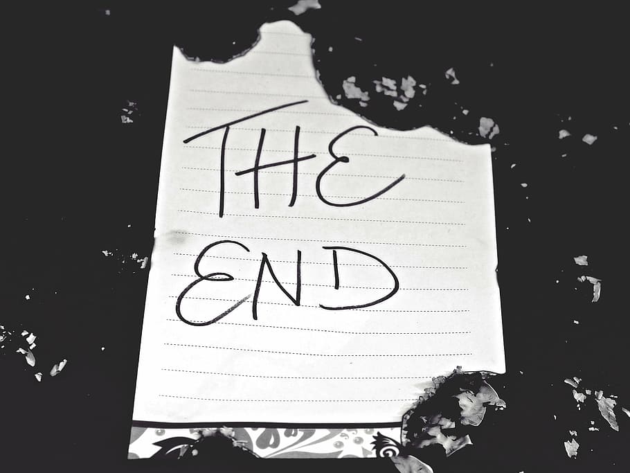 blanc, paper de la impressora, text final, negre, superfície, final, llista, nota, Stickies, memo, cendra, memòria, missatge, Font, el final, dient, cita, paper, comunicació, ambaixada, lliurament, informació, anunci, proclamació, cremats, fons, color negre, text, guió occidental, signe, una persona, escriptura a mà, primer pla, dia, a l'aire lliure, persones reals, vista d’angle baix, art i artesania, 2K