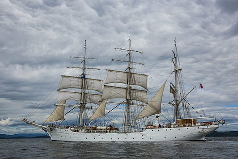 sail, ship, body, water, people, clouds, sky, ocean, sea, travel, adventure, nautical vessel, mast, transportation, cloud - sky, sailing ship, mode of transport, tall ship, mode of transportation, sailboat, sailing, nature, pole, no people, outdoors, day, anchored, passenger craft, rigging, 1080P, CC0, public domain, royalty free