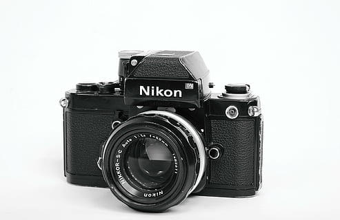 aparat fotograficzny, technika, klasyczny, retro, nikon, aparat fotograficzny - sprzęt fotograficzny, sprzęt, pojedynczy obiekt, tematy fotograficzne, stary, technologia, staromodny, w stylu retro, obiektyw - instrument optyczny, sprzęt fotograficzny, studio strzał, antyczny, wewnątrz, obiektyw - oko, odetnij, martwa natura, tekst, żadnych ludzi, zbliżenie, białe tło, aparat cyfrowy, slr camera, 4K, CC0, domena publiczna, darmowe zdjęcia